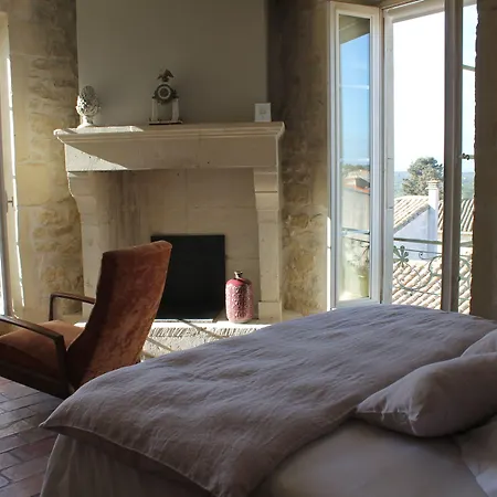 La Demeure 3* Aubais