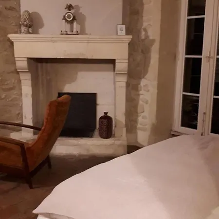 La Demeure 2* Aubais